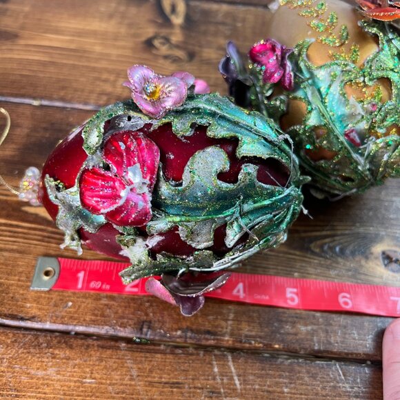 Handcrafted Floral Glitter Ornament Set With Red & Gold Egg Flower Designs - Picture 12 of 13